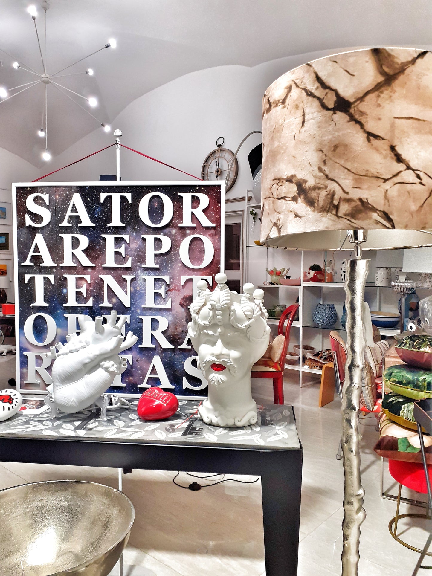 Testa di Moro Maschile in ceramica di Caltagirone (Bianco satinato/Rosso lucido)