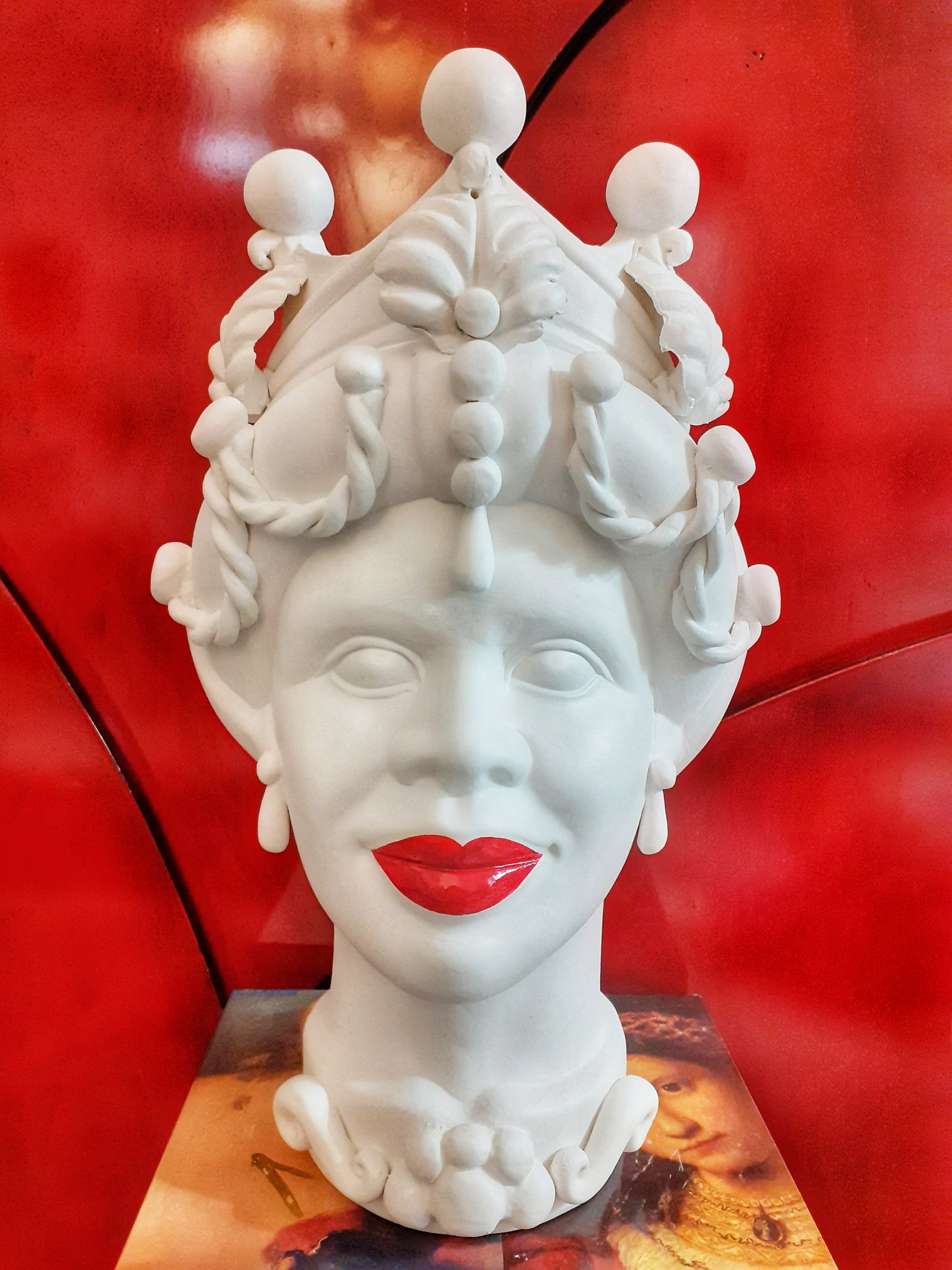 Testa di Moro Maschile in ceramica di Caltagirone (Bianco satinato/Rosso lucido)
