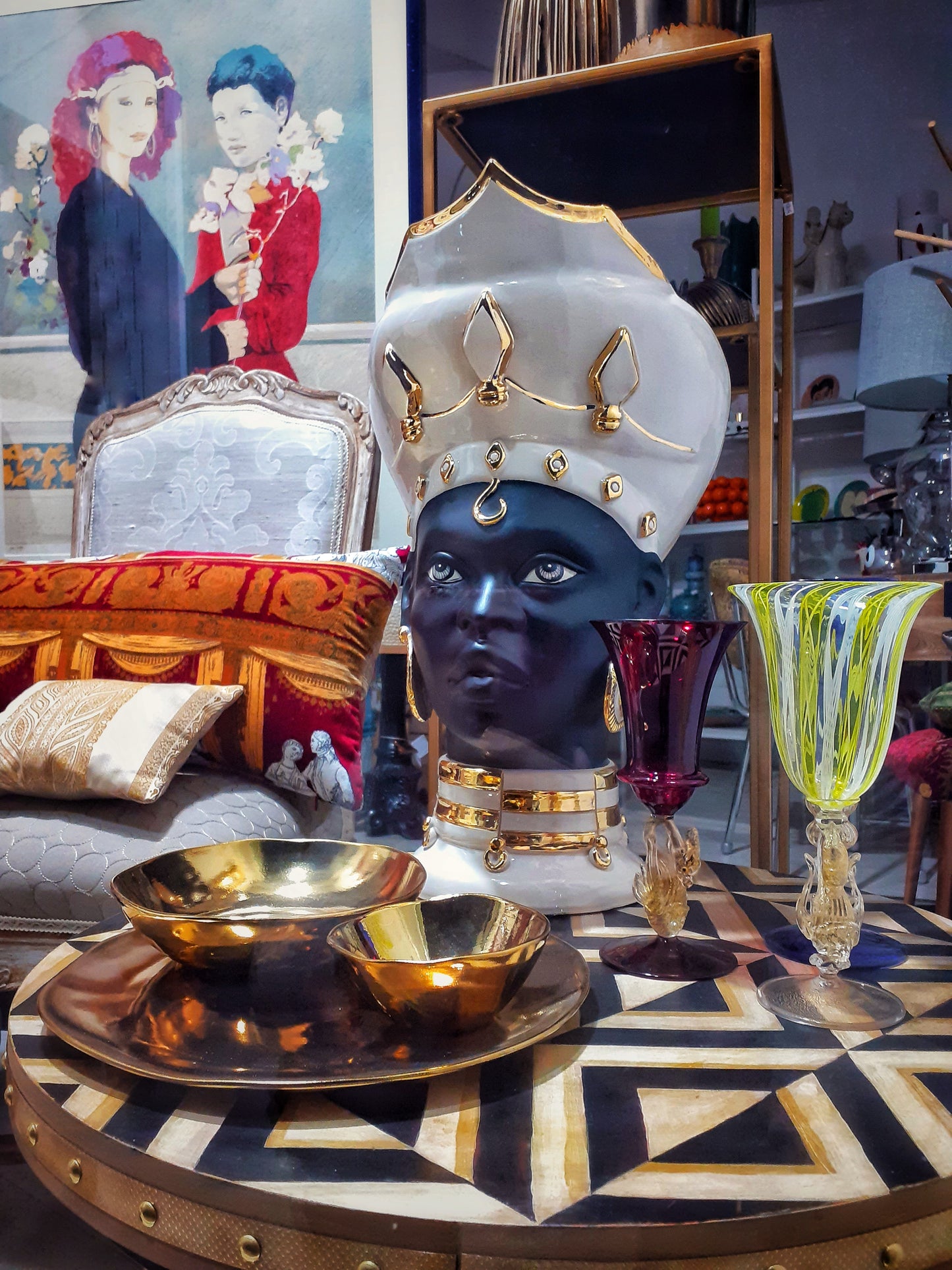 Testa di moro in ceramica di Caltagirone con dettagli in oro (h. 52cm)