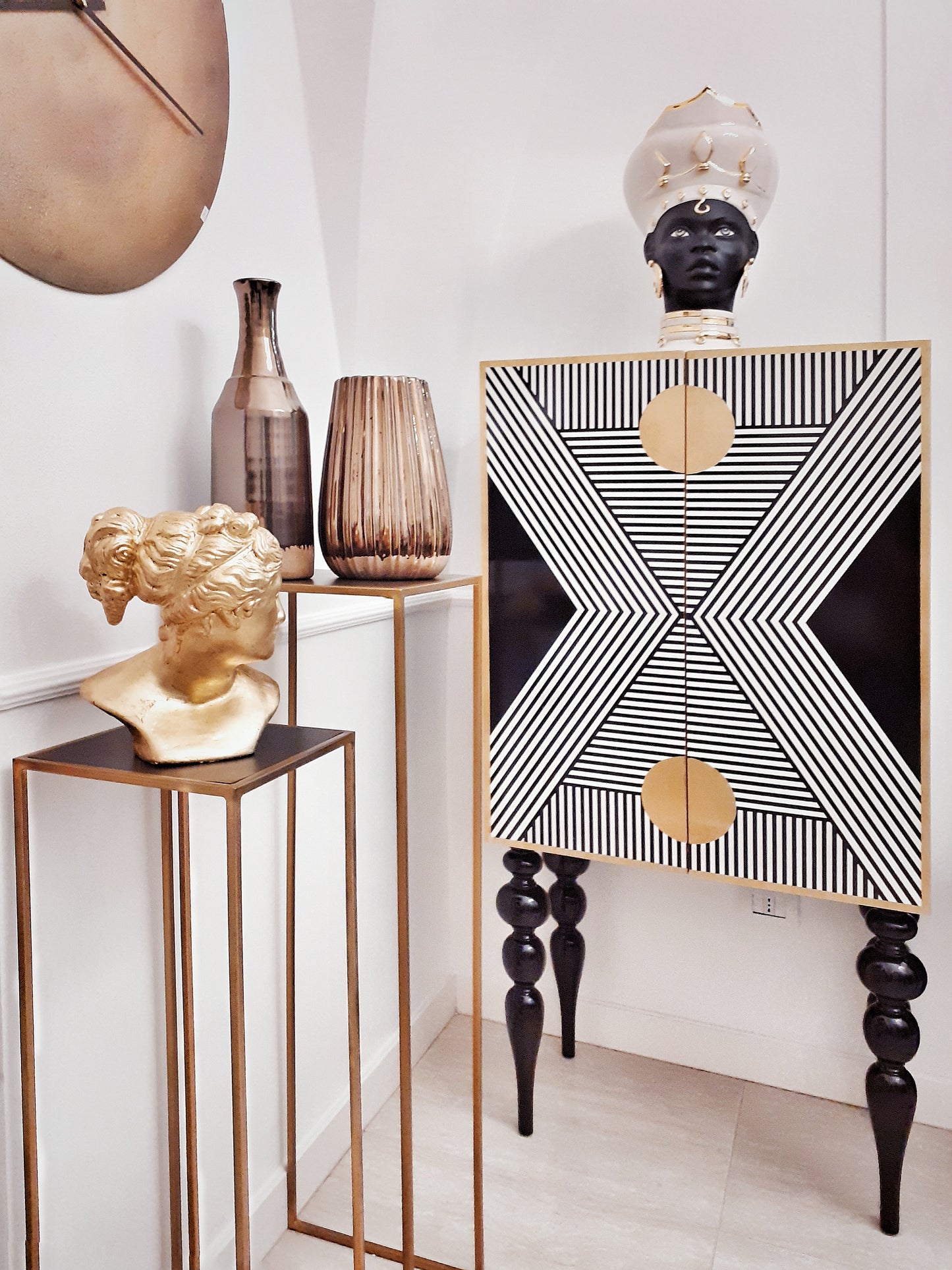 Mobile Berlin Cabinet dipinto a mano