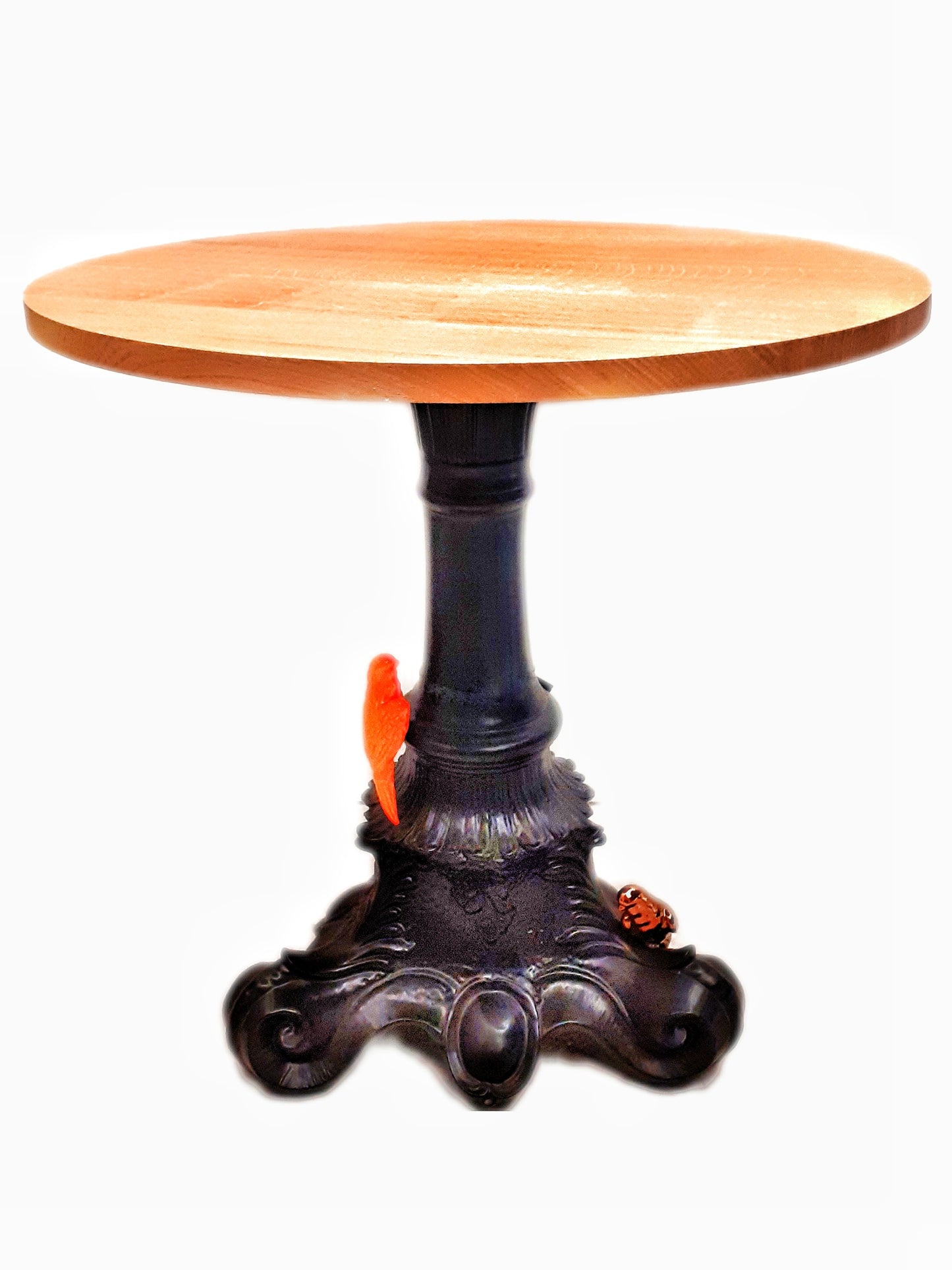 Tavolino barocco in ceramica con pappagalli a magnete e ripiano in rovere