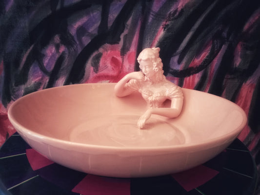 Centrotavola DAMA in porcellana